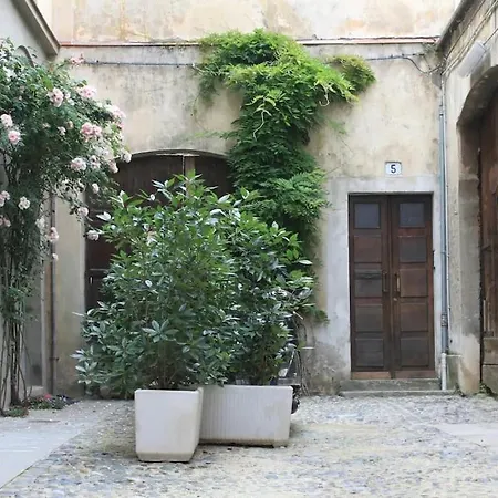 Strategic Location, District 1 Daire Torino